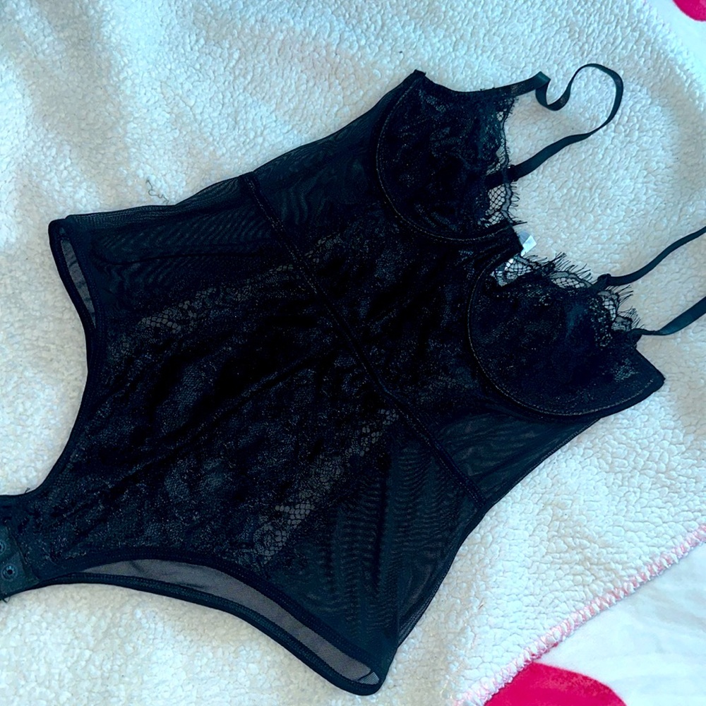 Black lace Bodysuit